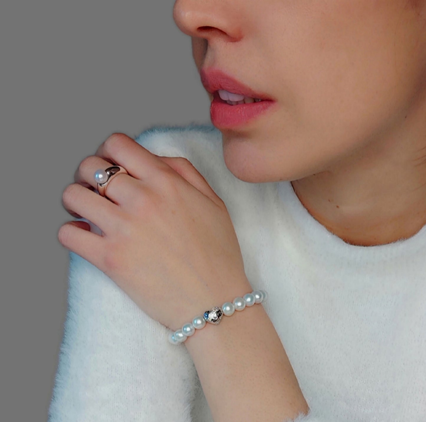 ST68 - Bracciale in argento con perle naturali d'acqua dolce e zirconi