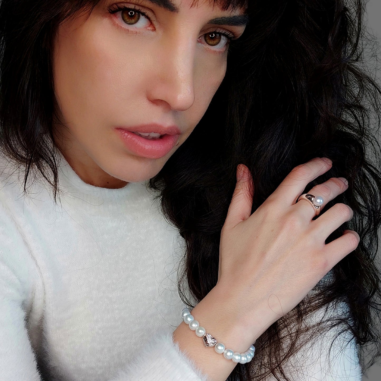 ST68 - Bracciale in argento con perle naturali d'acqua dolce e zirconi