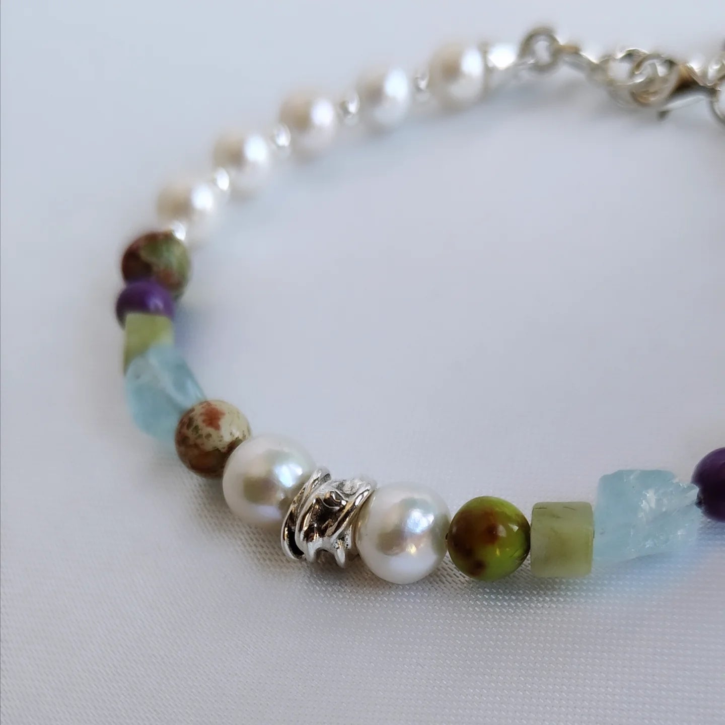 ST8 - Bracciale in Argento 925 con Gemme Naturali e Perle d’Acqua Dolce
