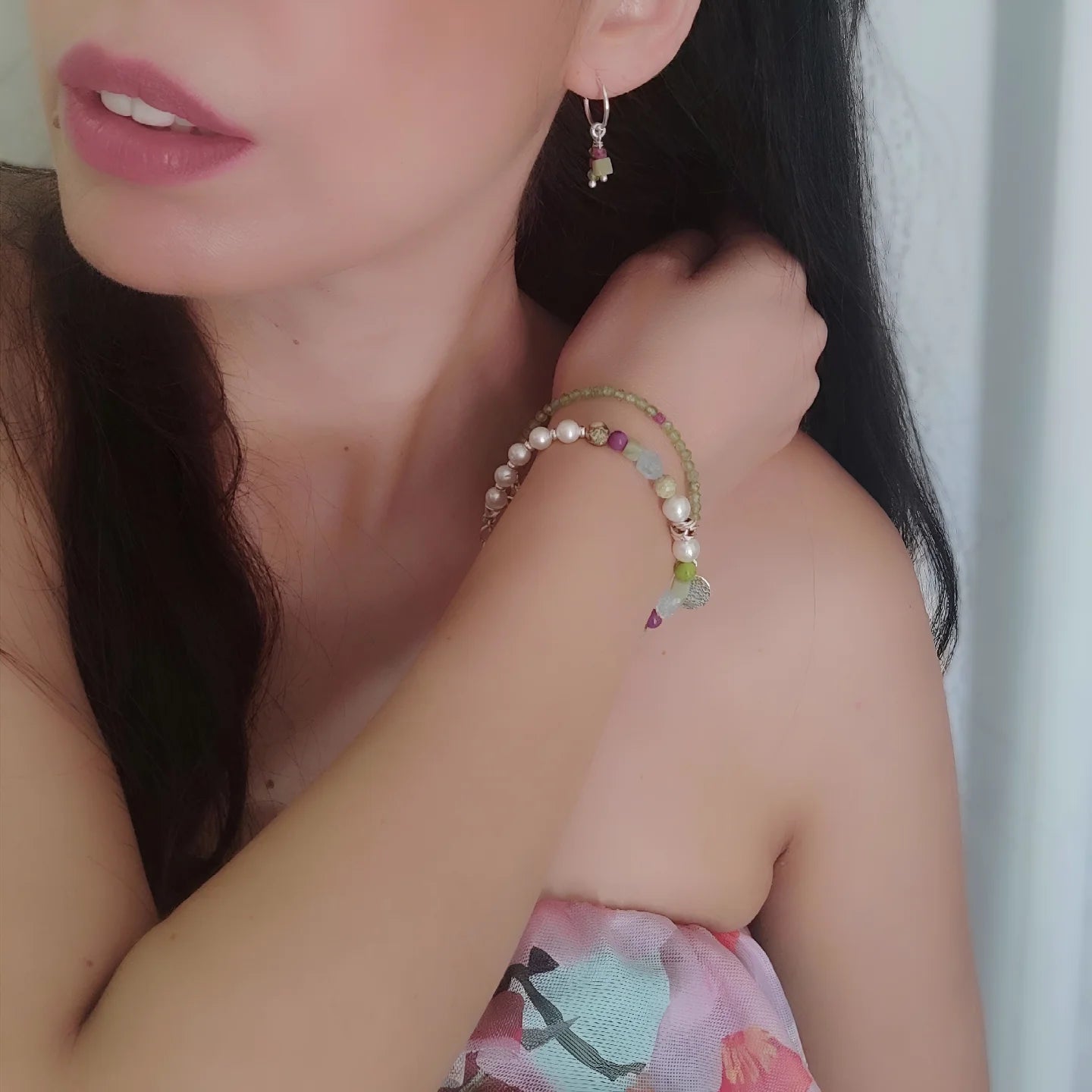 ST8 - Bracciale in Argento 925 con Gemme Naturali e Perle d’Acqua Dolce