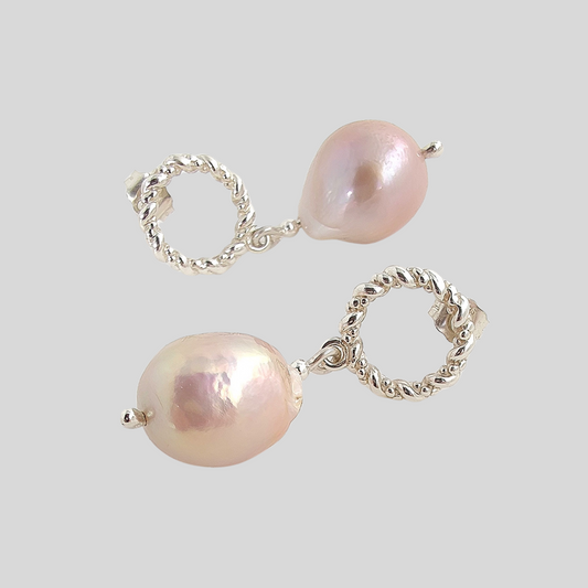 ST003 Orecchini in argento con perle barocche colore rosa antico