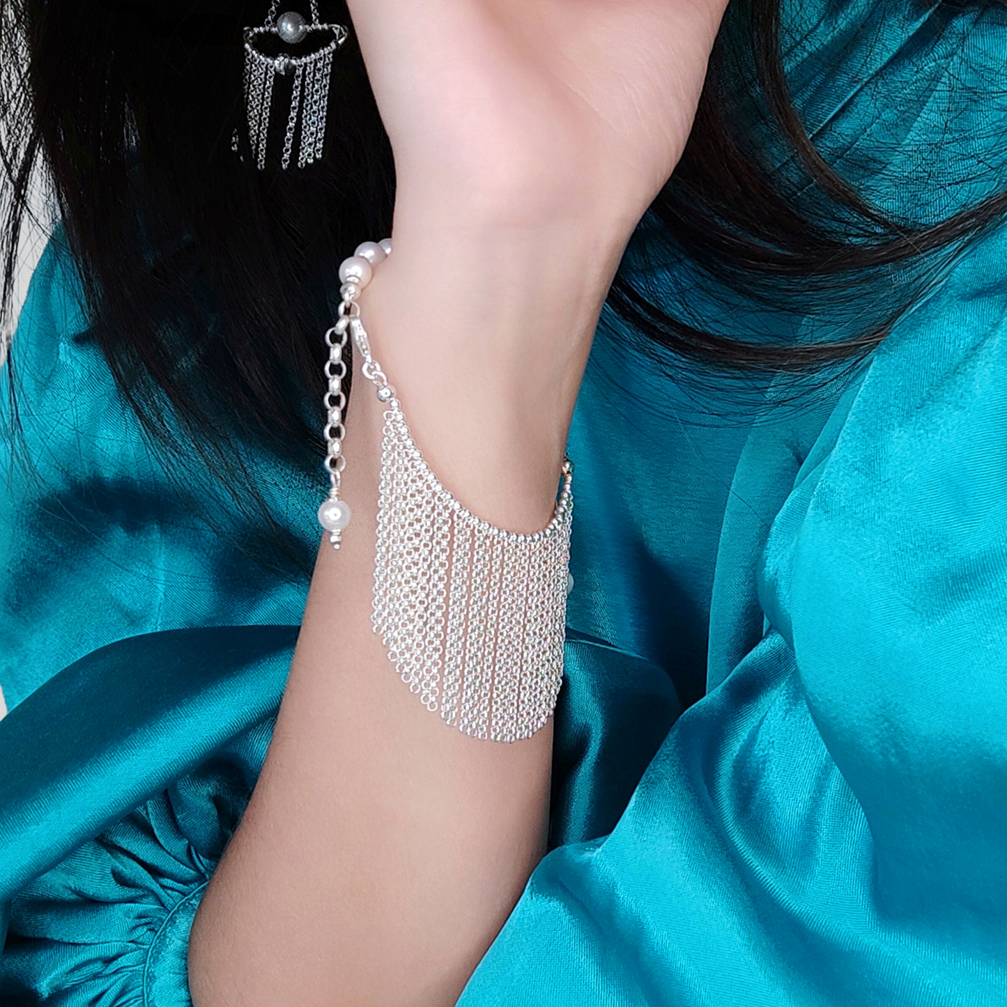 ST61 - Bracciale in argento 925 con perle naturali e zirconi