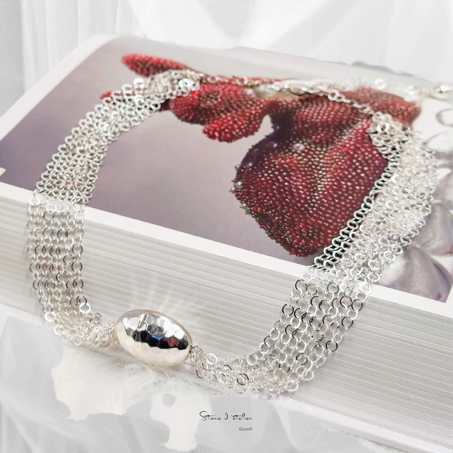 ST78 - Collana girocollo in argento 925 fatto a maglia con ovale martellato