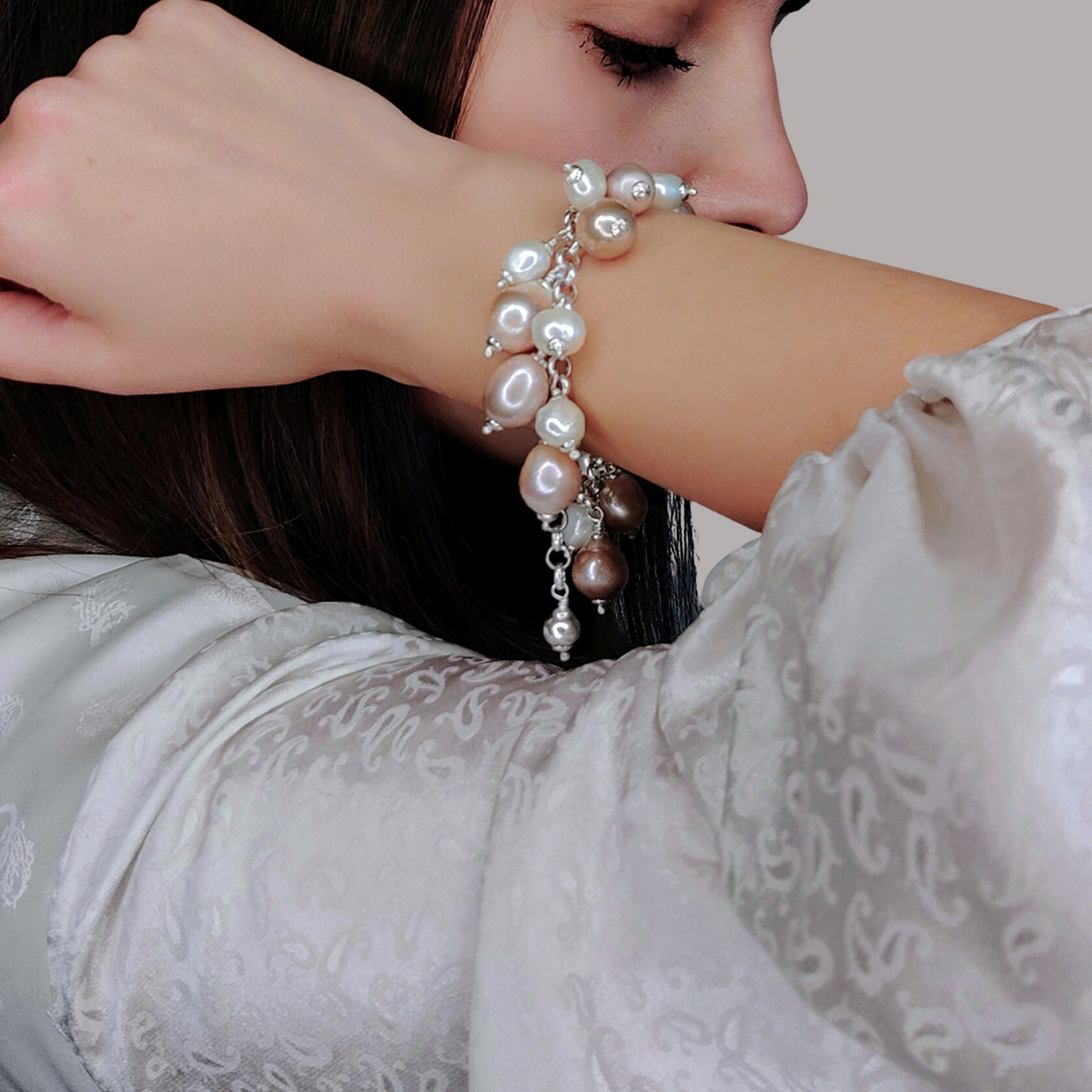 ST67 -  Bracciale in argento 925 con perle d'acqua dolce colore rosa antico e bianche