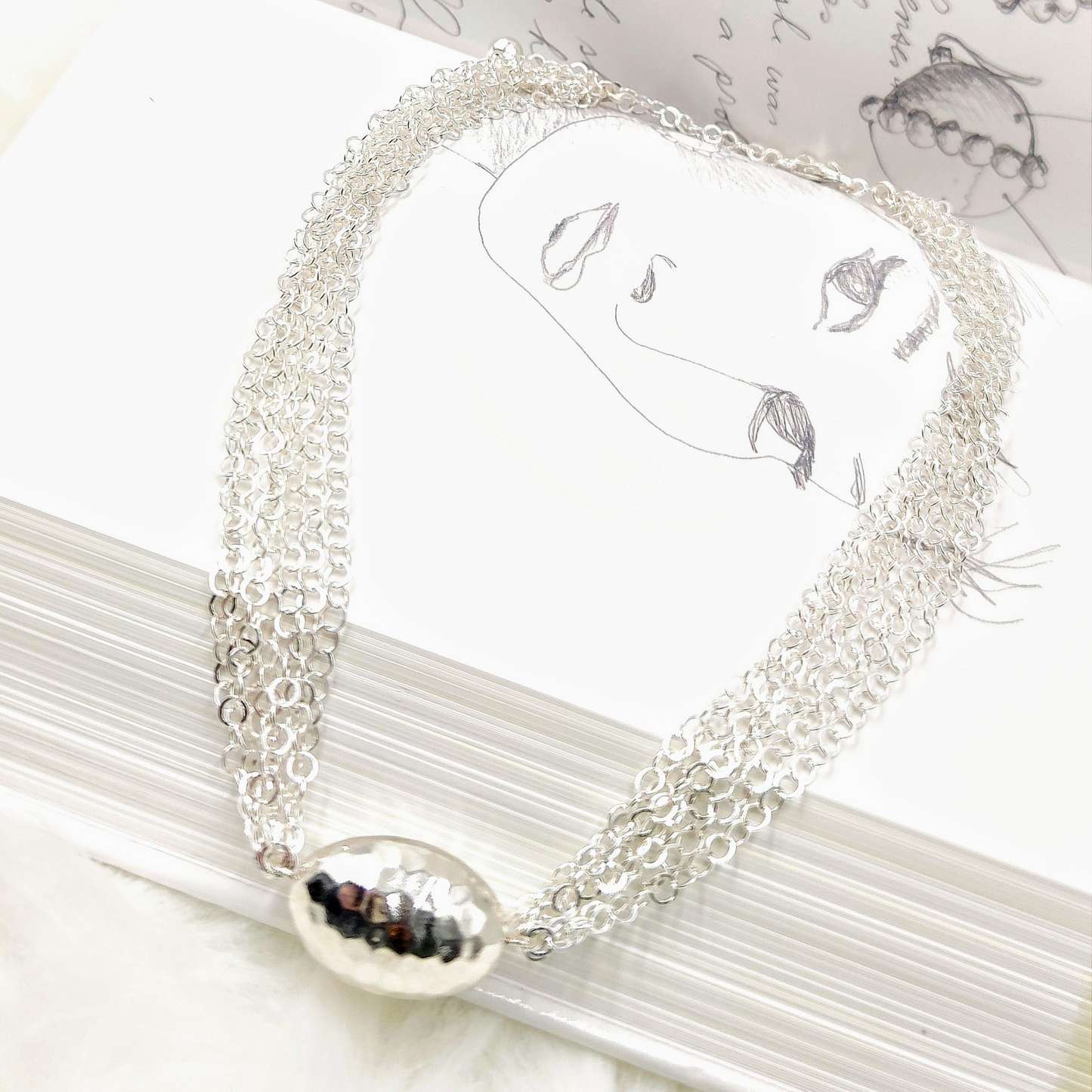 ST78 - Collana girocollo in argento 925 fatto a maglia con ovale martellato