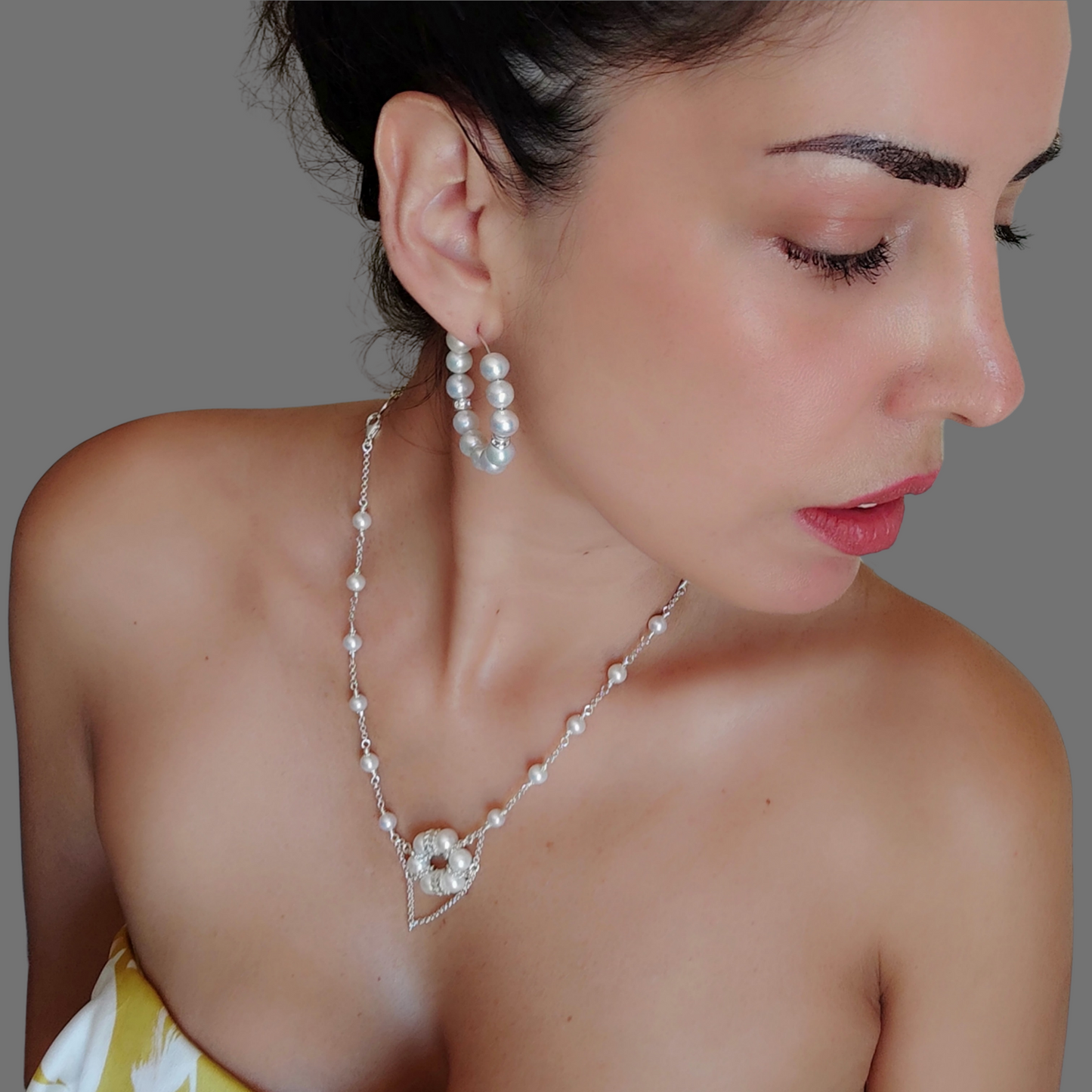 ST48 - Orecchini in argento con perle naturali d'acqua dolce