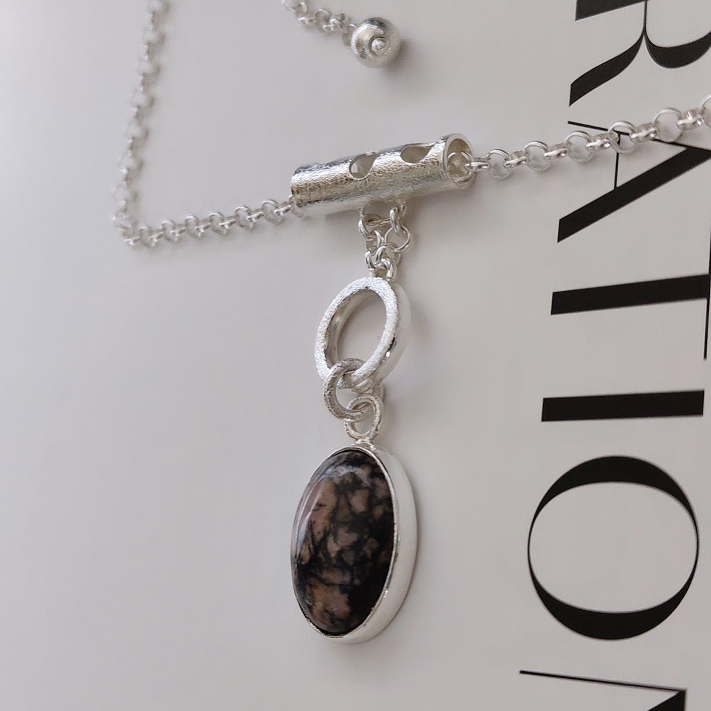 ST16 - Collana in argento 925 e rodonite