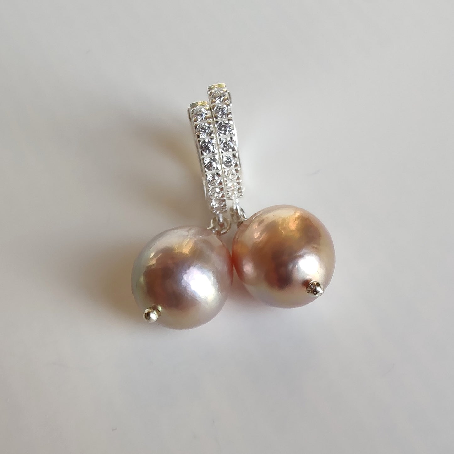 ST23 - Orecchini in argento 925 con zirconi e perle rosa d'acqua dolce