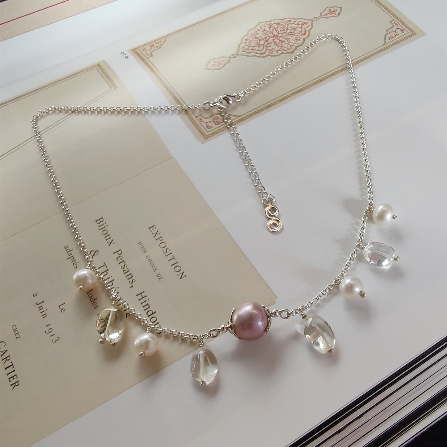 ST75 - Collana chandelier con perla d'acqua dolce e cristalli