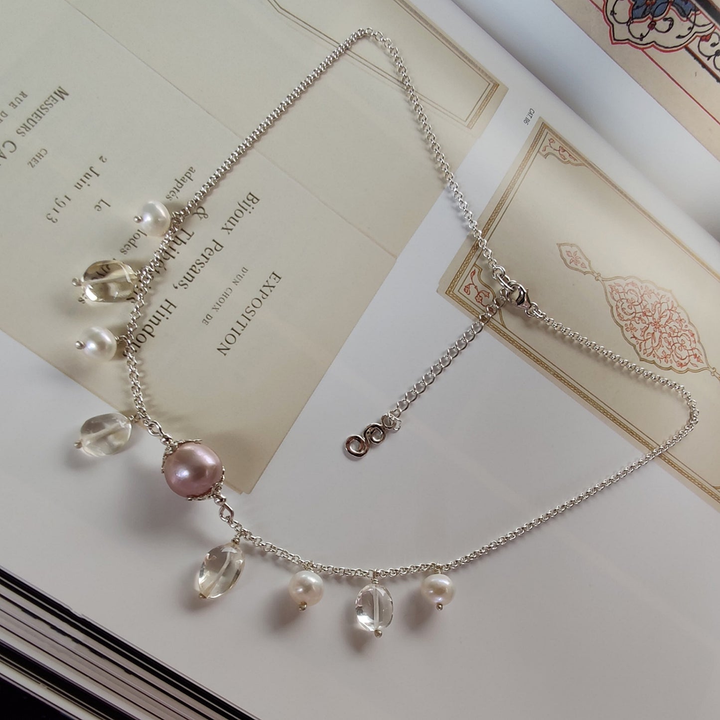 ST75 - Collana chandelier con perla d'acqua dolce e cristalli