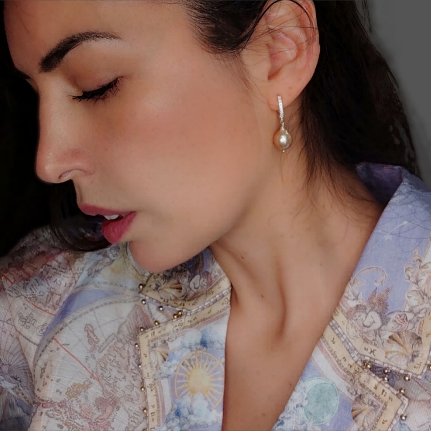 ST23 - Orecchini in argento 925 con zirconi e perle rosa d'acqua dolce