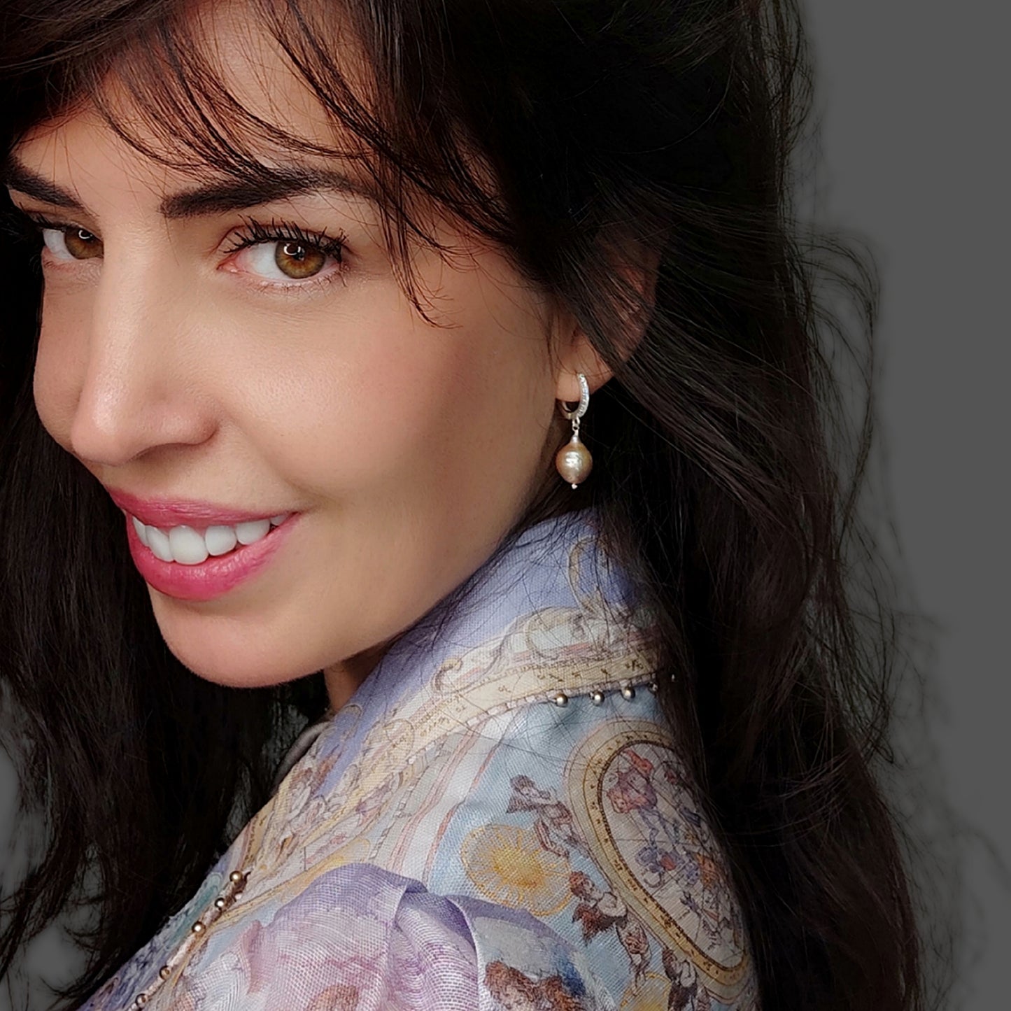 ST23 - Orecchini in argento 925 con zirconi e perle rosa d'acqua dolce