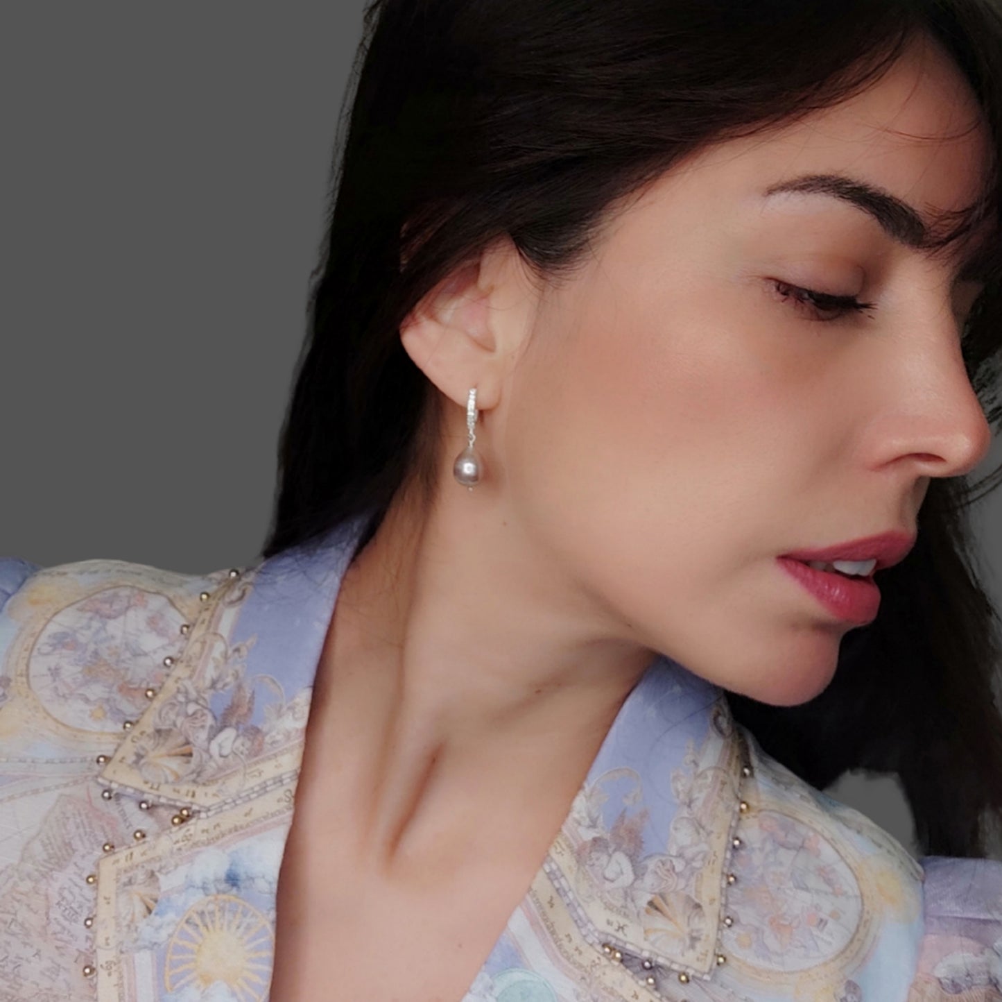 ST23 - Orecchini in argento 925 con zirconi e perle rosa d'acqua dolce