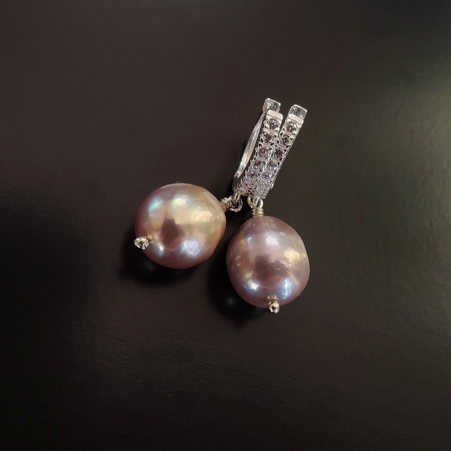 ST23 - Orecchini in argento 925 con zirconi e perle rosa d'acqua dolce