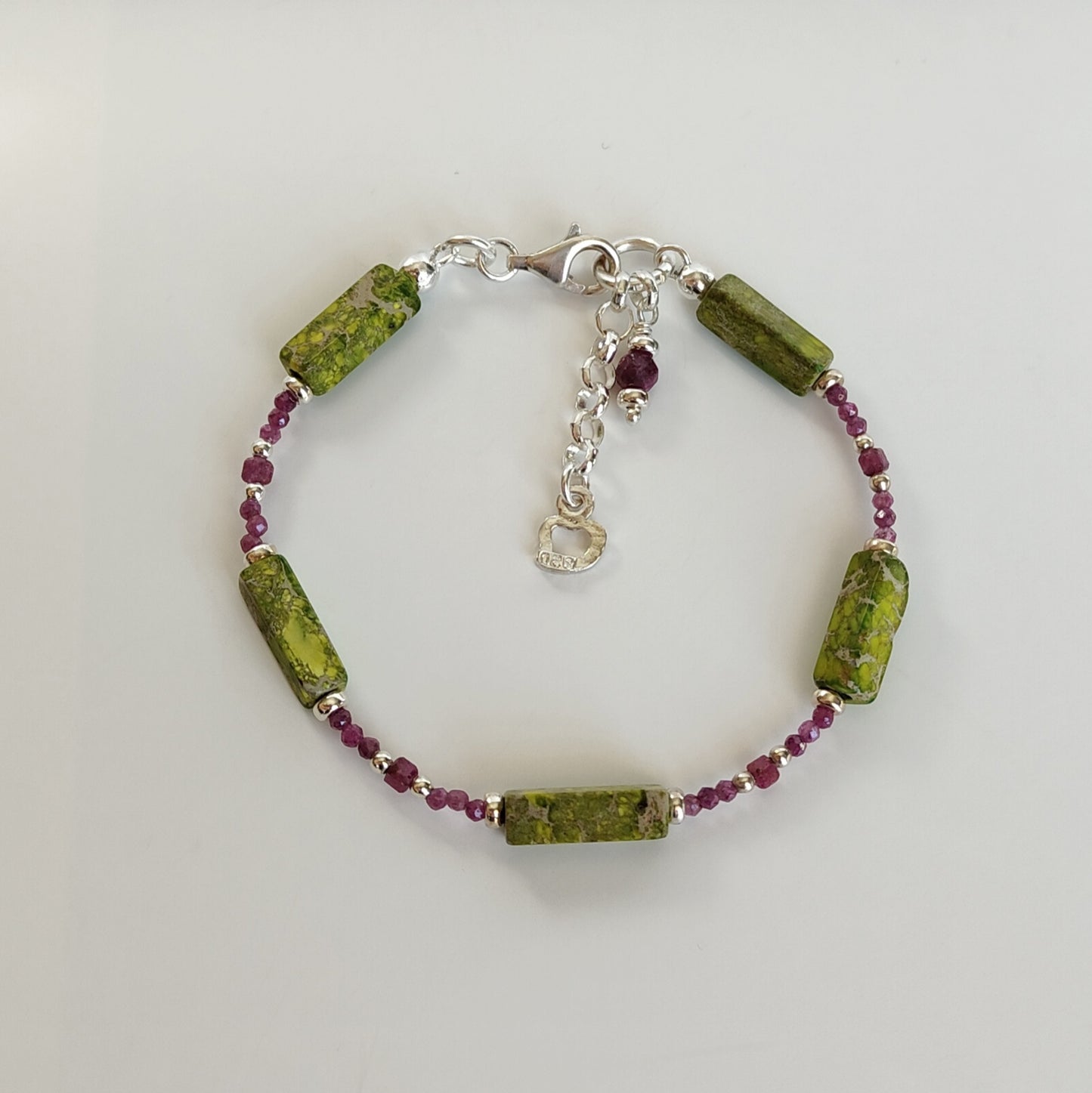 ST28 - Bracciale in argento 925 e pietre naturali