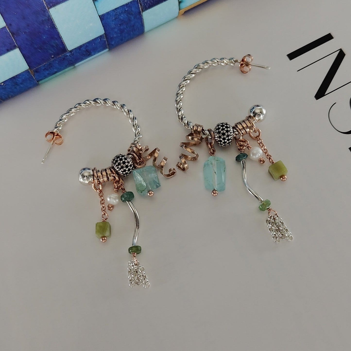 ST14 - Orecchini a cerchio in argento e acquamarina