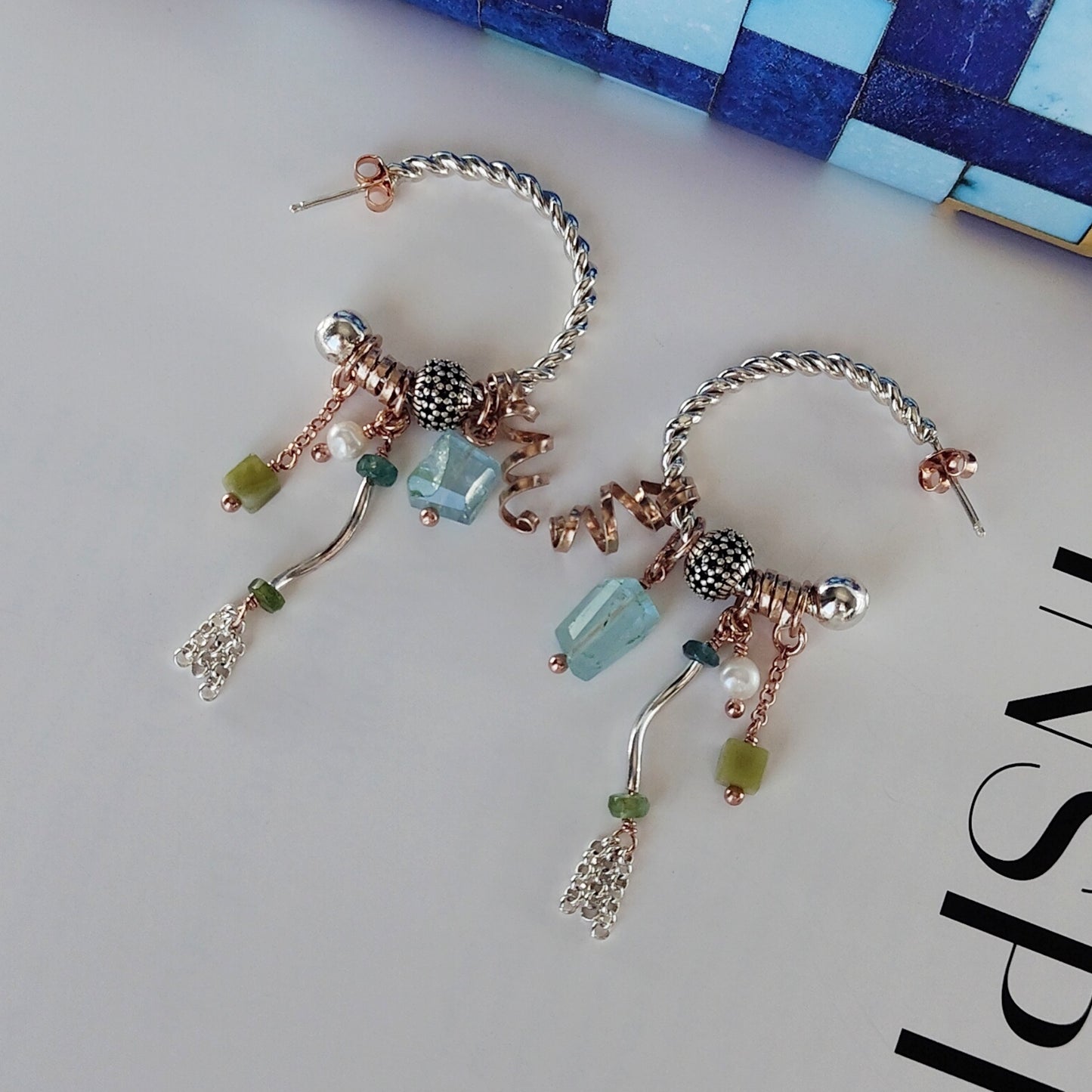 ST14 - Orecchini a cerchio in argento e acquamarina