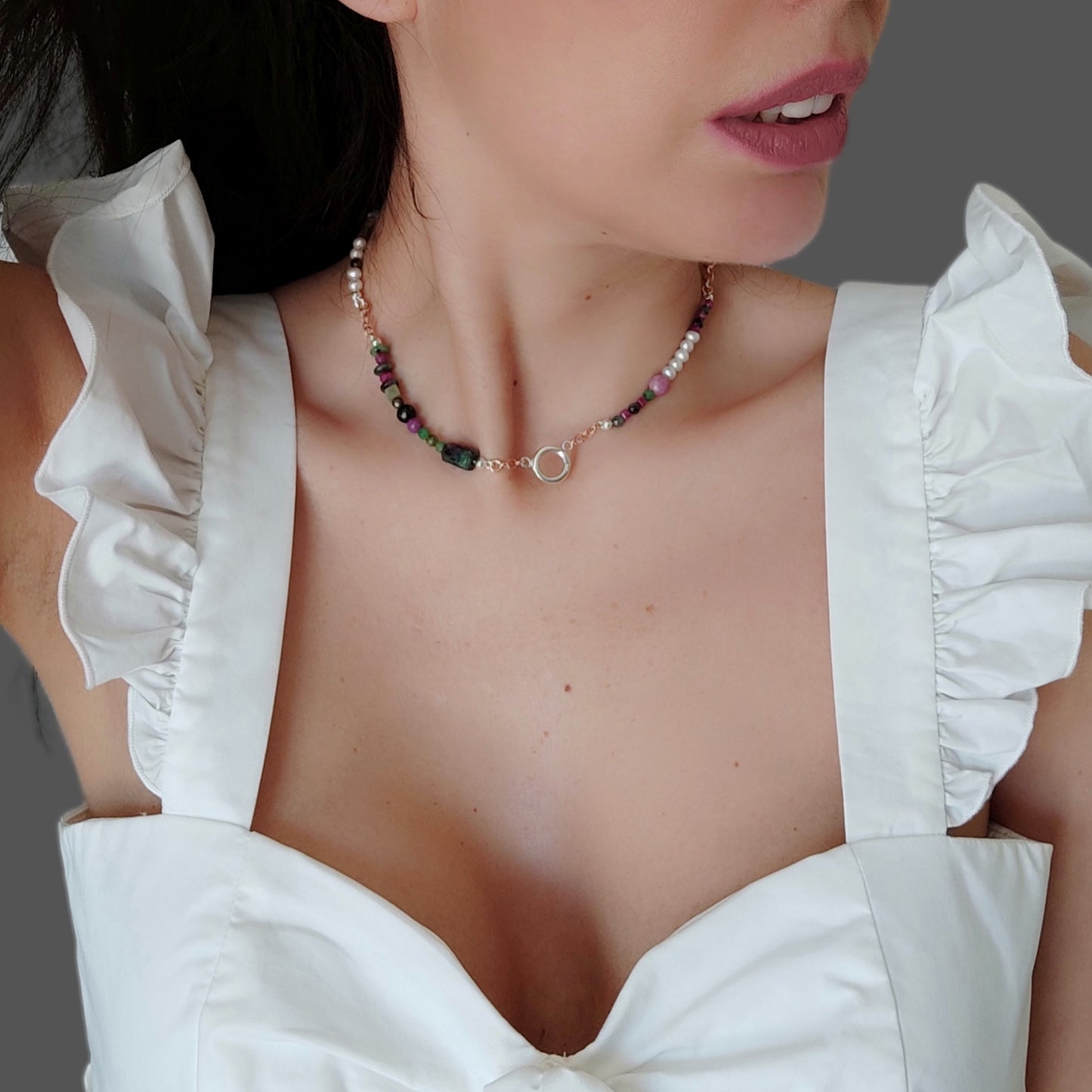 ST001 - Collana di pietre naturali