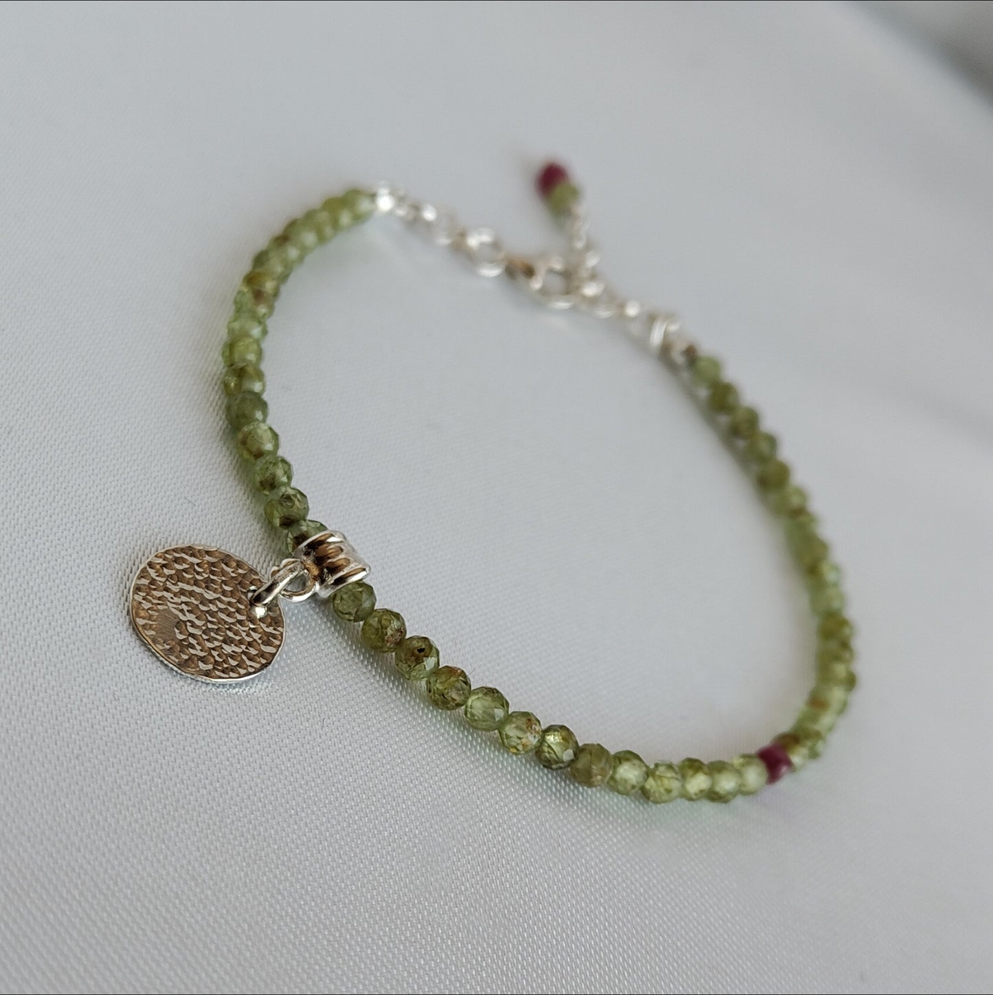 ST - 18 Bracciale in Argento 925 con Peridoto
