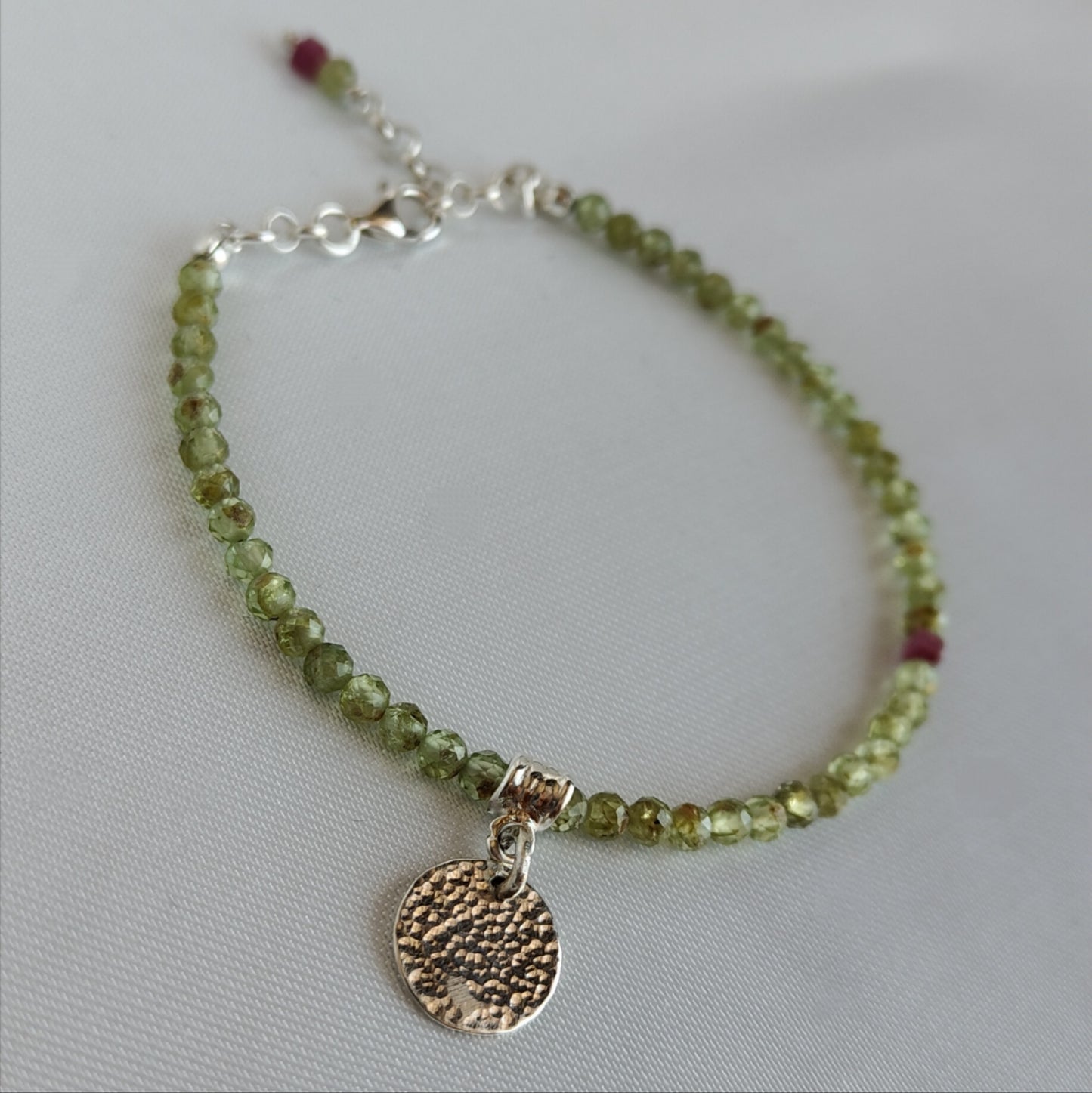 ST - 18 Bracciale in Argento 925 con Peridoto