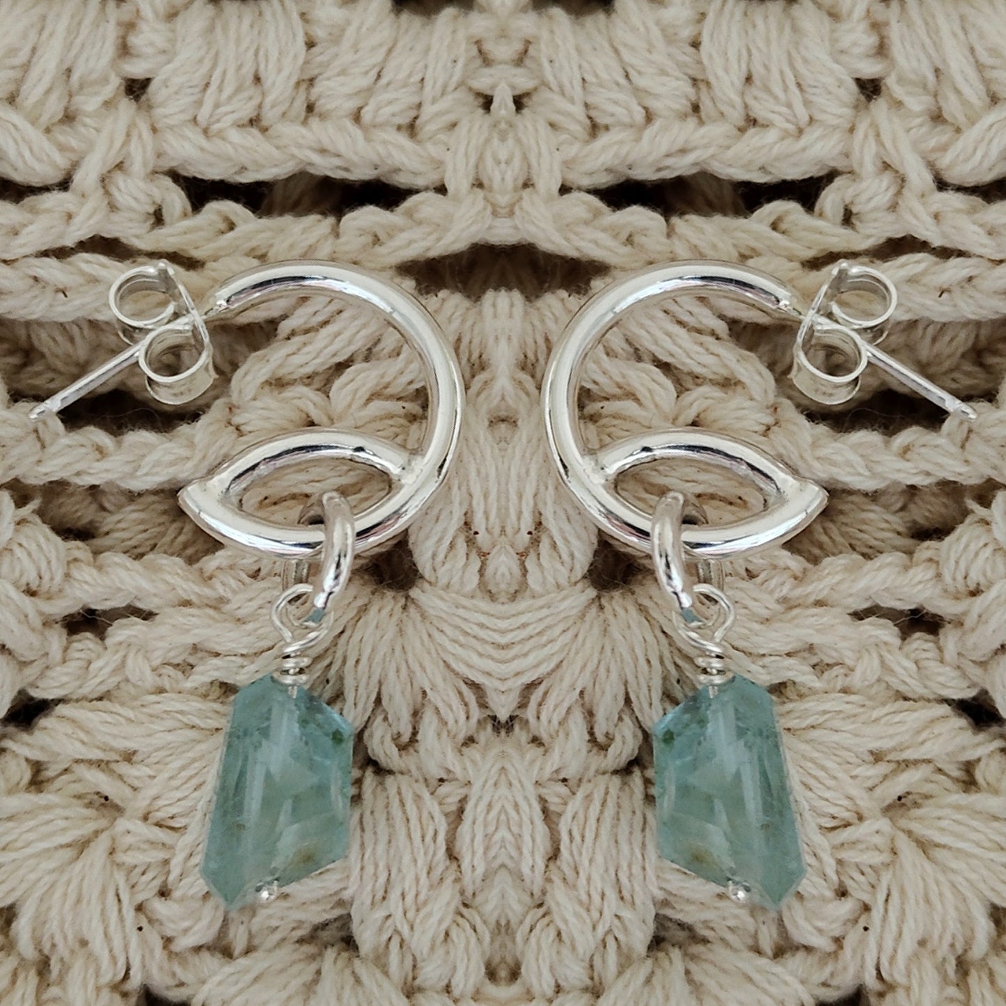 ST12 - Orecchini in argento  acquamarina grezza