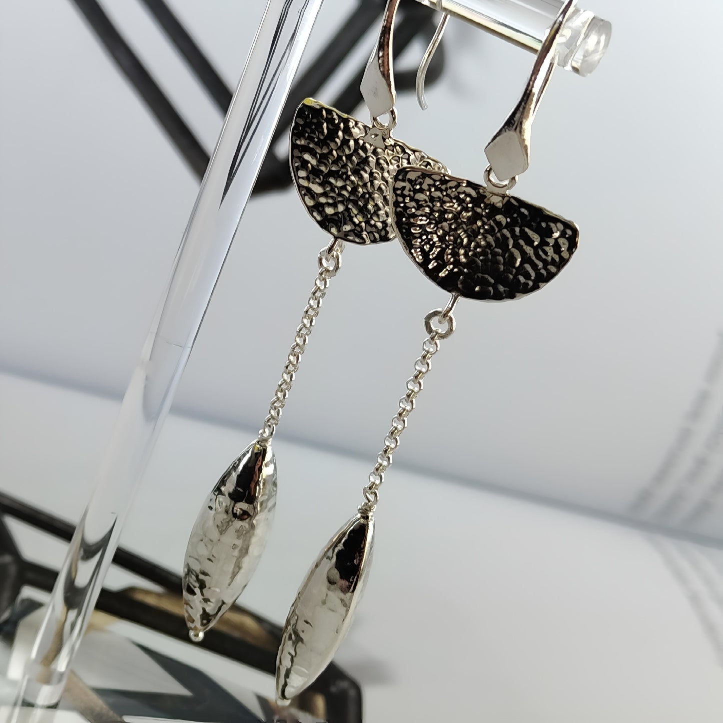 ST04 - Orecchini in Argento martellato 925