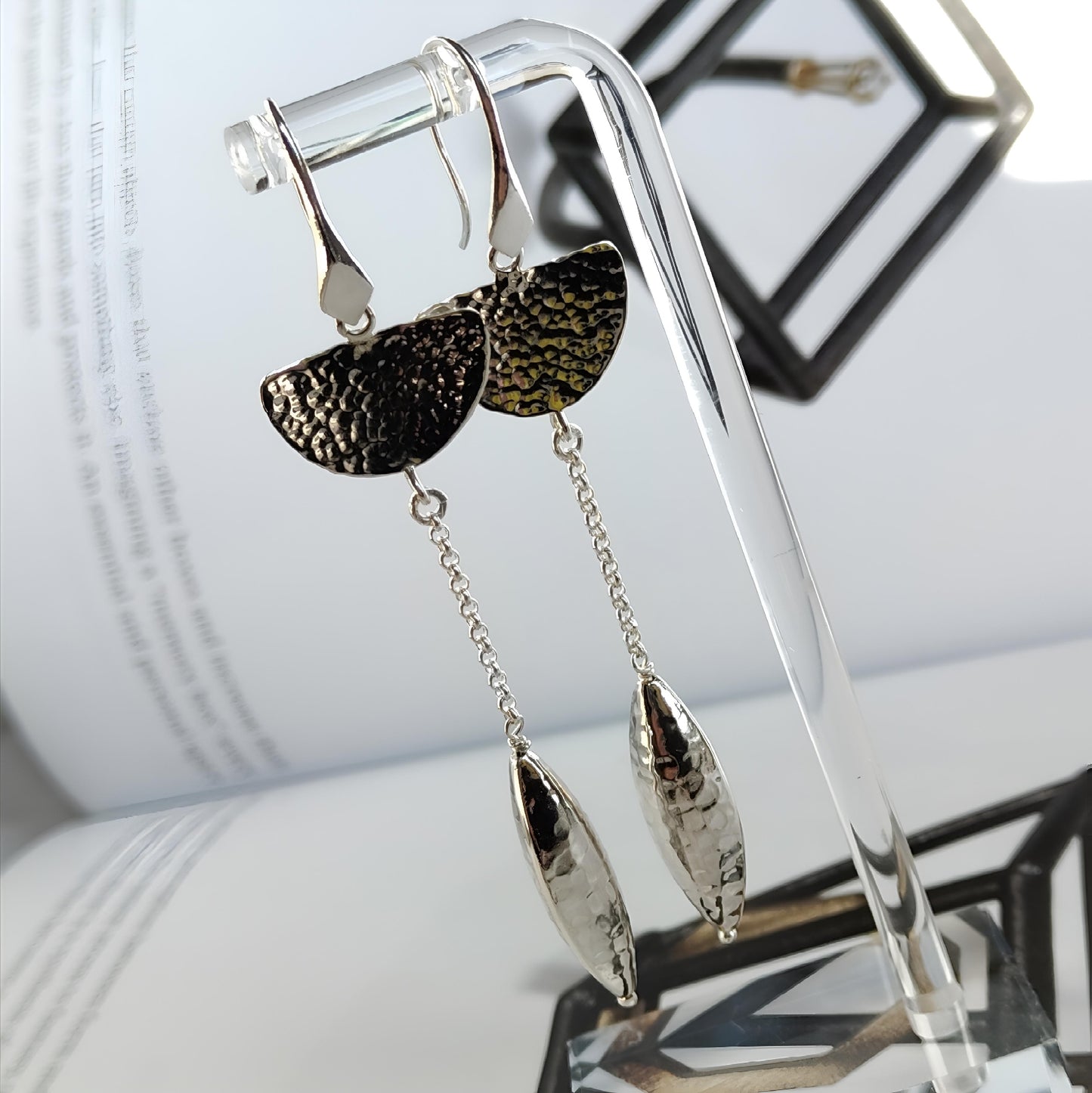 ST04 - Orecchini in Argento martellato 925