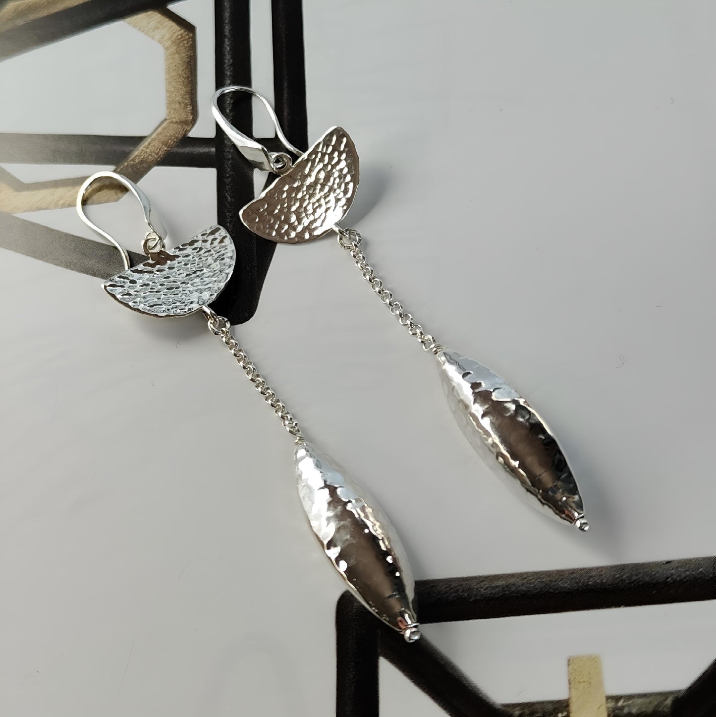 ST04 - Orecchini in Argento martellato 925