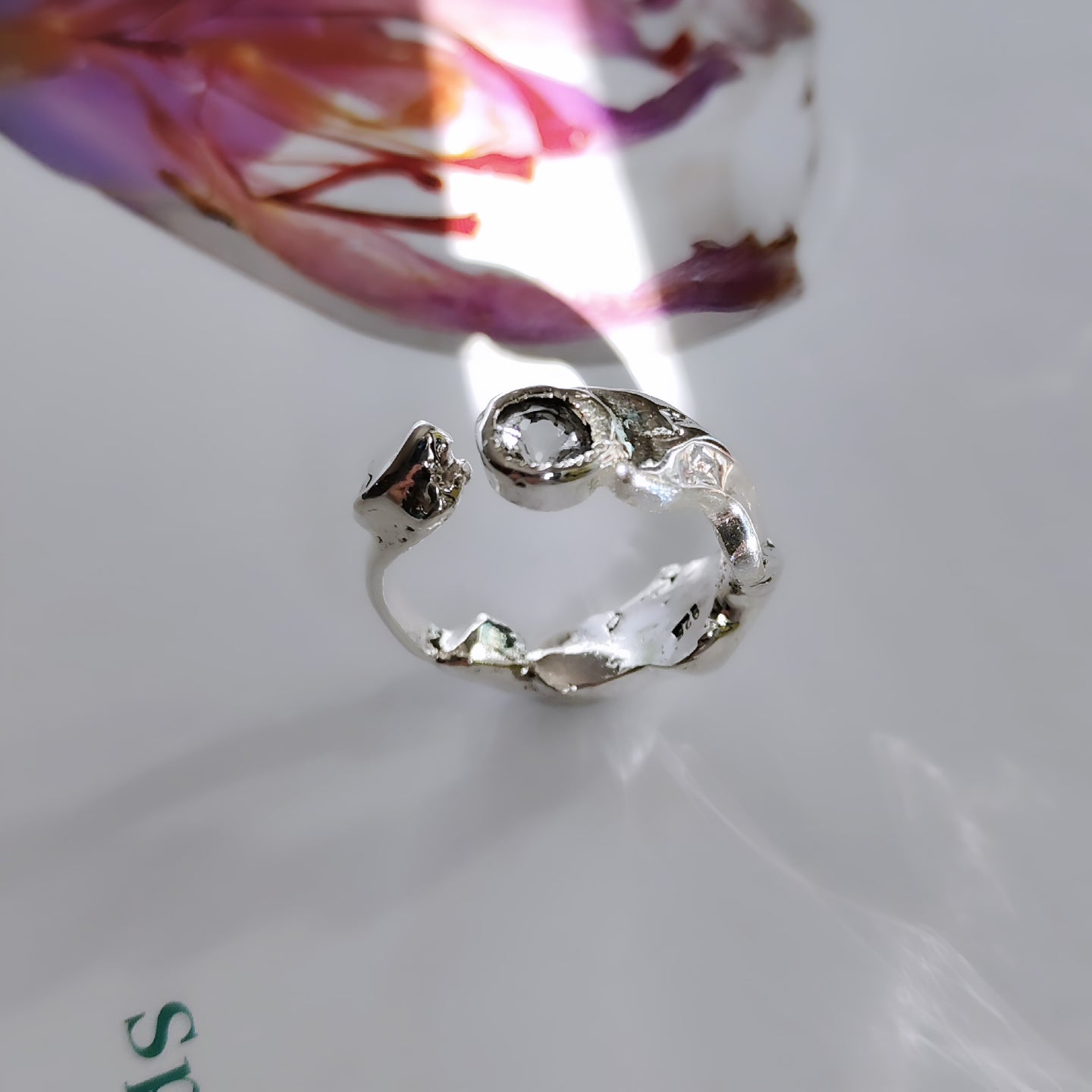 ST018 - Anello in argento 925 e quarzo cristallo