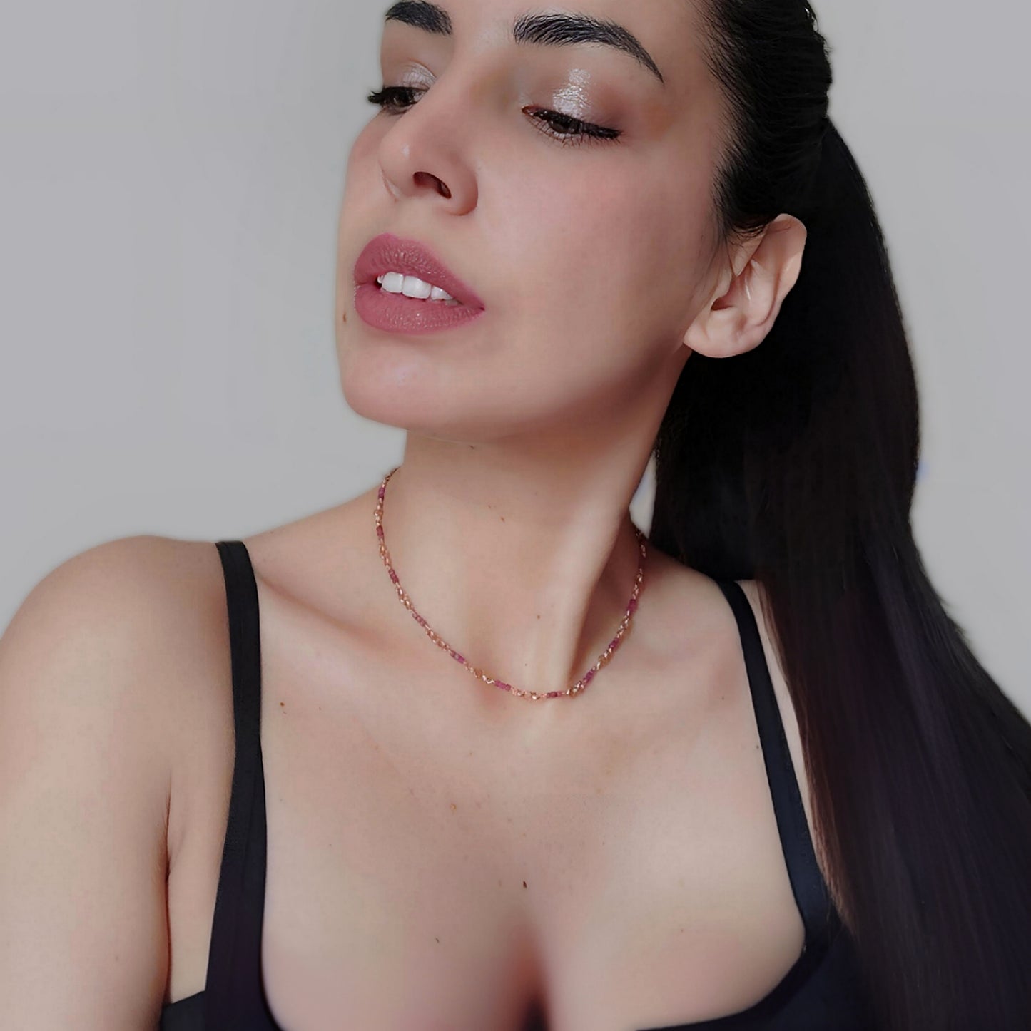 ST011 - Choker in Argento 925 Placcato Oro Rosa con Rubini Cubici Naturali