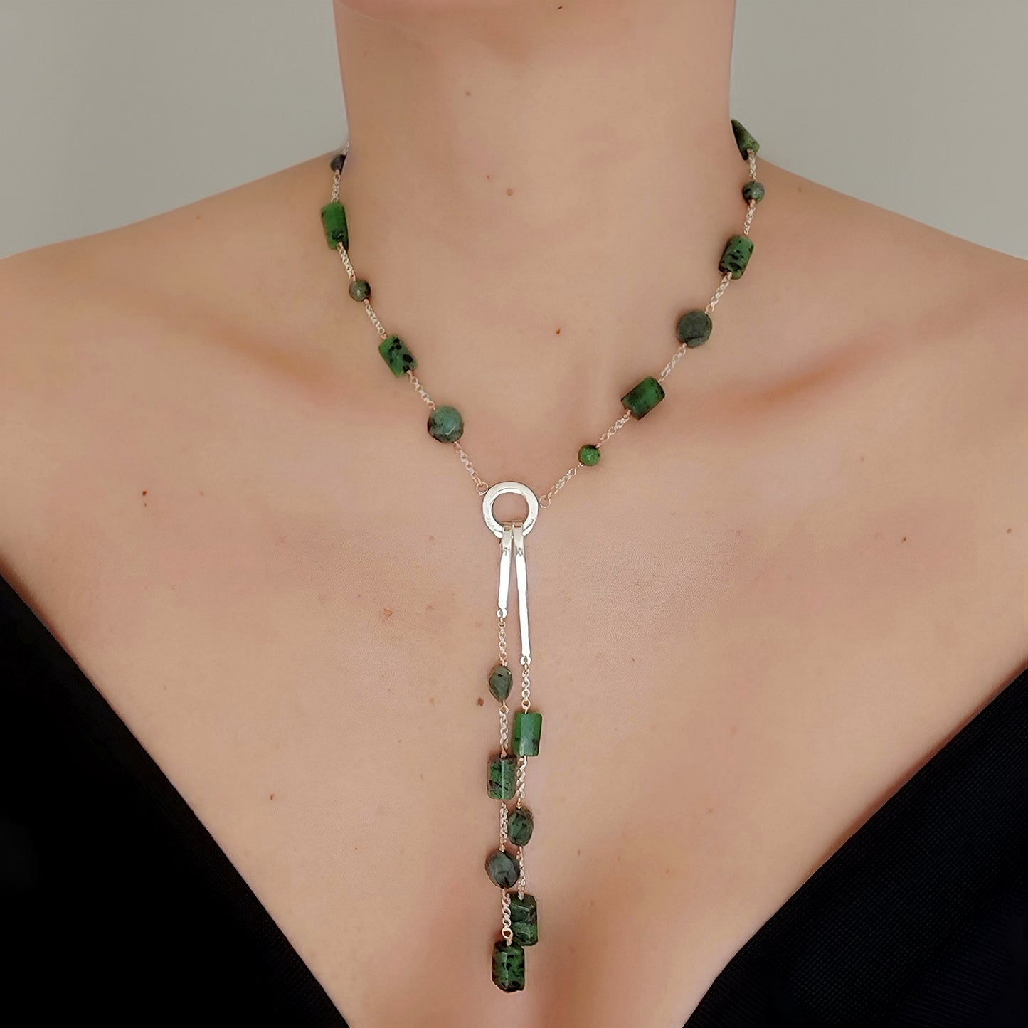 ST017 - Collana a Y in Argento 925 con Rubino Zoisite e Smeraldo
