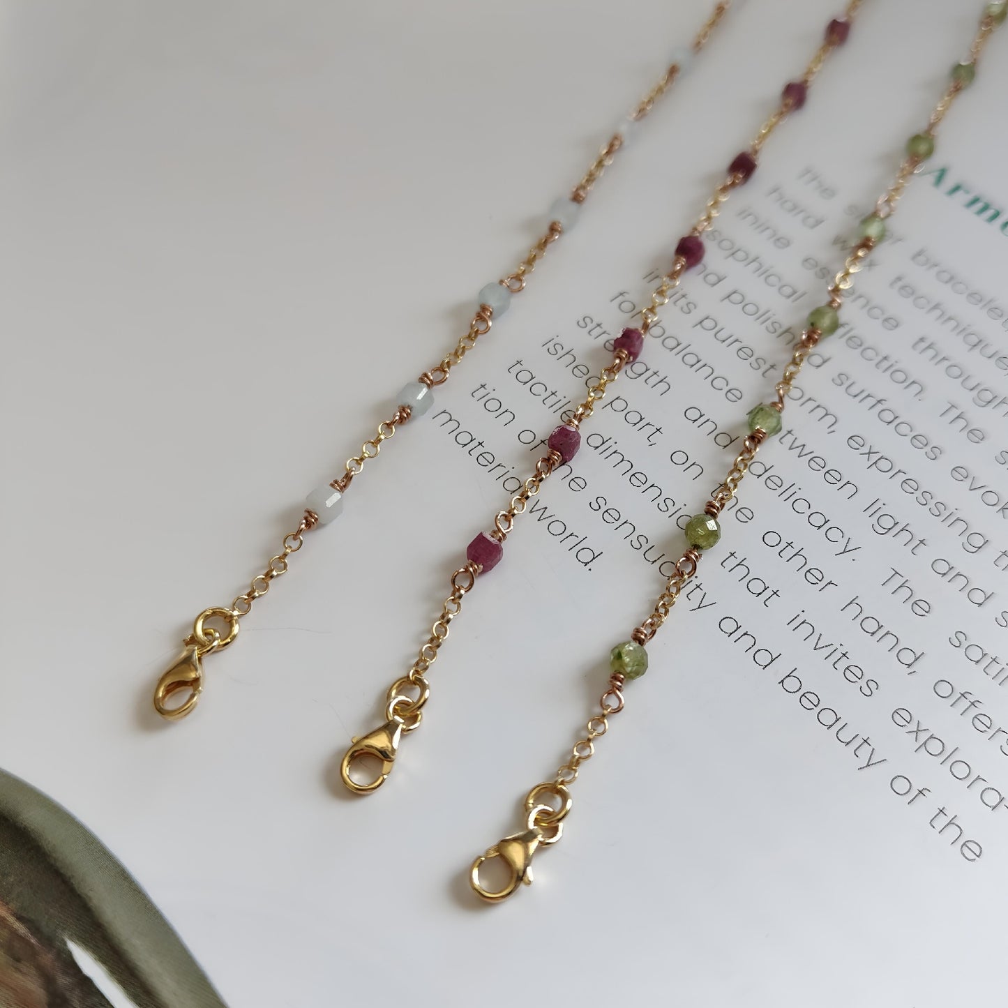 ST08 - Collana in Argento 925 Placcato Oro con Pietre Naturali