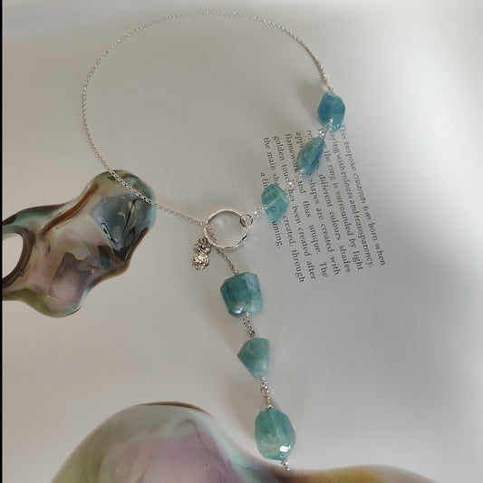 ST022 - Collana in argento con acquamarina grezza