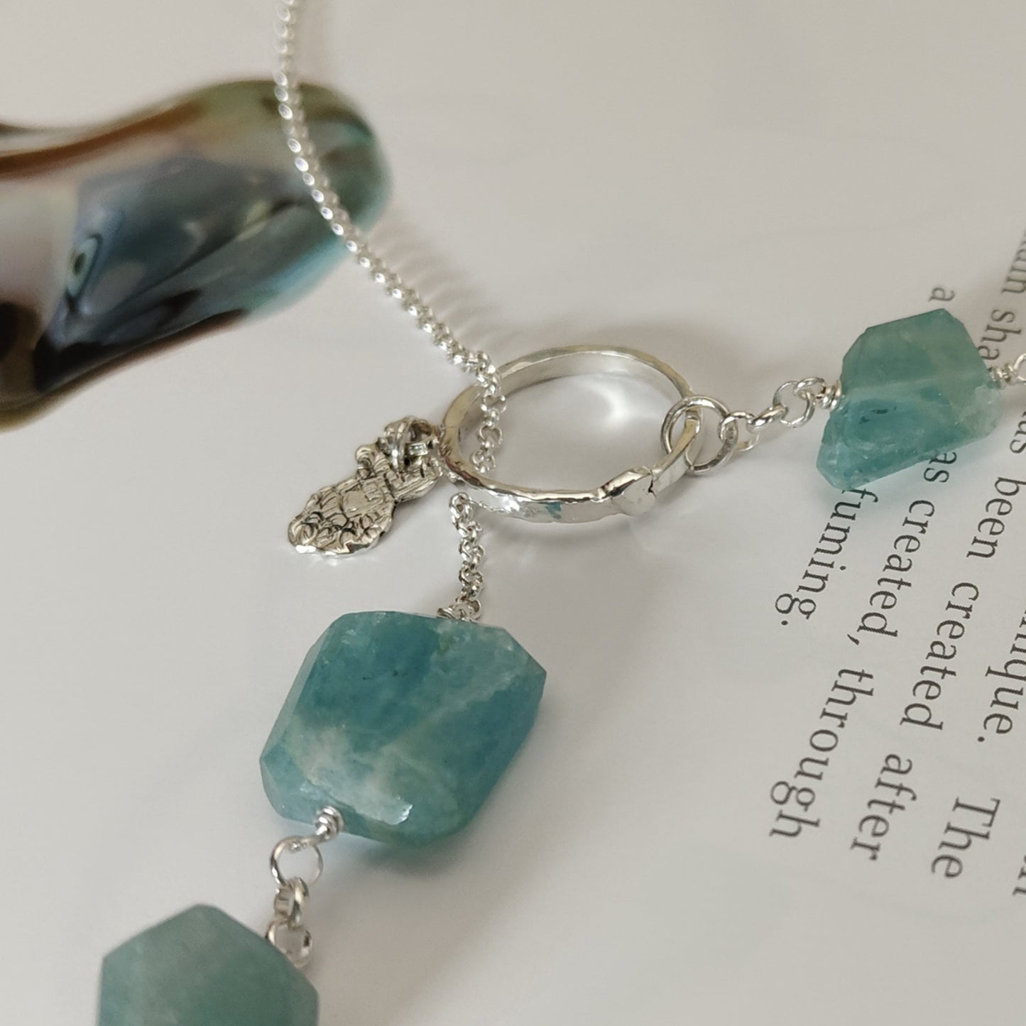 ST022 - Collana in argento con acquamarina grezza