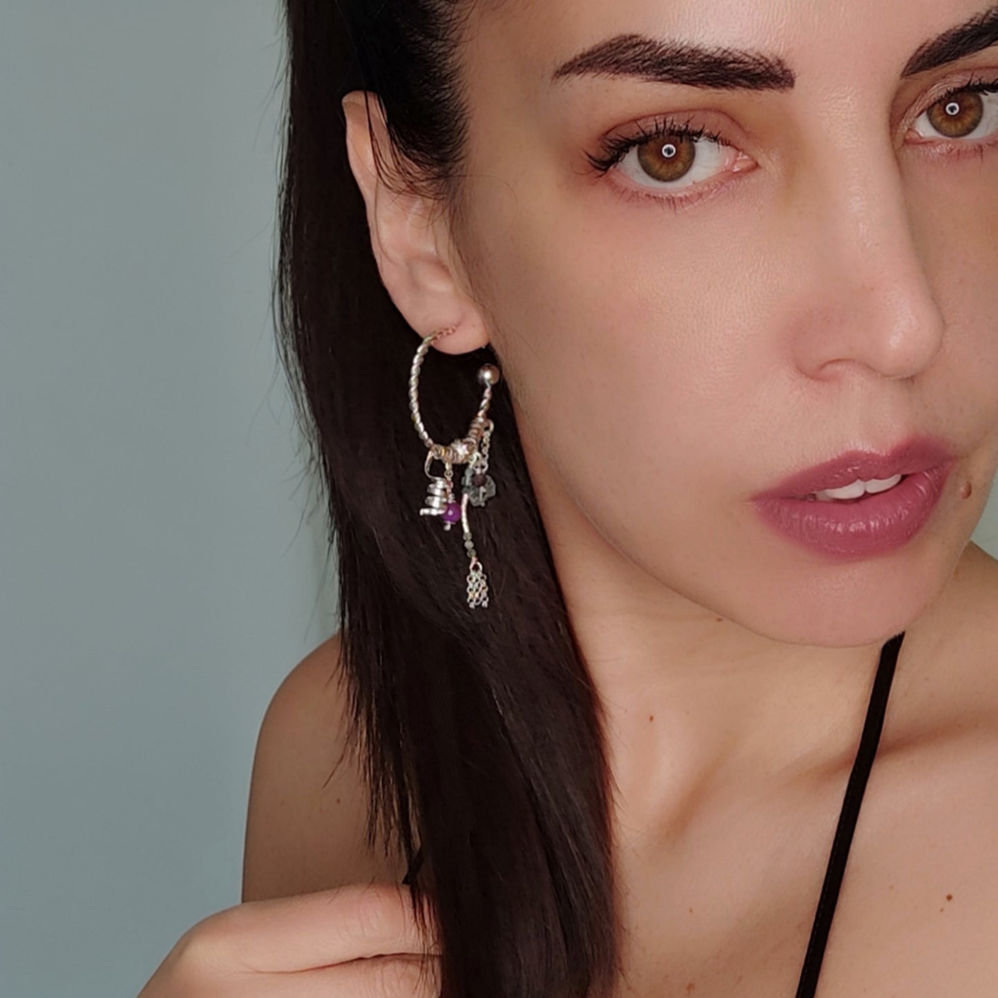 ST024 - Orecchini cerchio intrecciato con acquamarina, lepidolite e turchese africano
