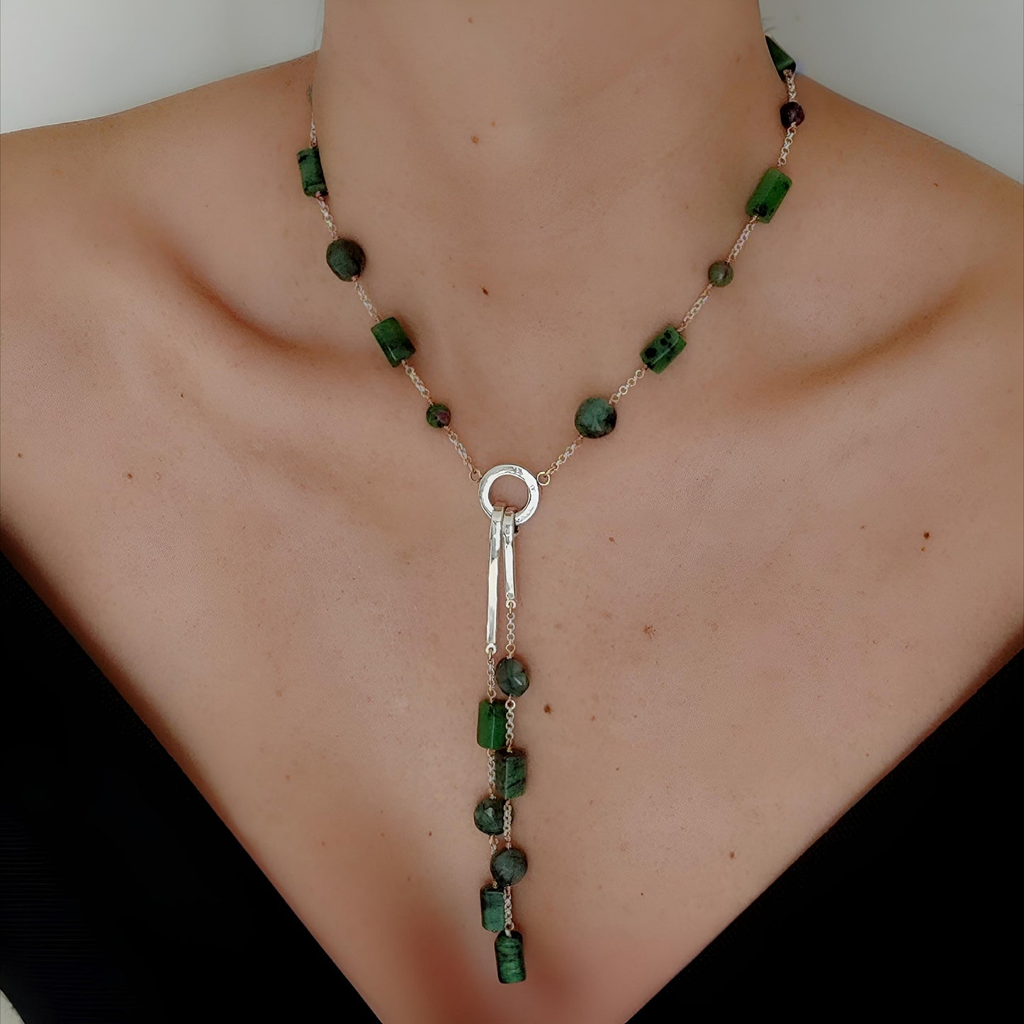 ST017 - Collana a Y in Argento 925 con Rubino Zoisite e Smeraldo