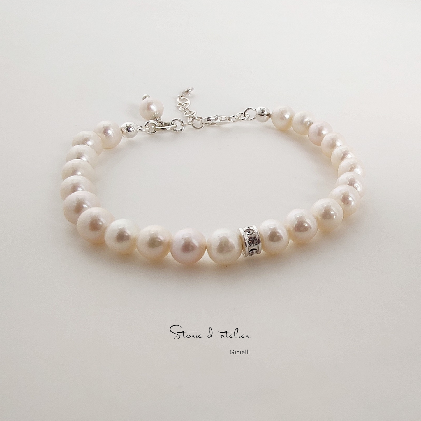 ST005 Pulsera de plata con perlas de agua dulce y circonitas
